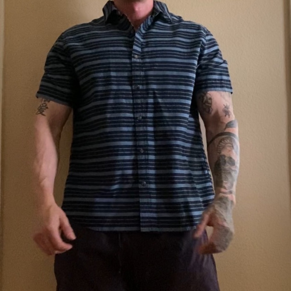 Striped blue relaxed fit polo button up graphic pocket tee skate shirt retro top